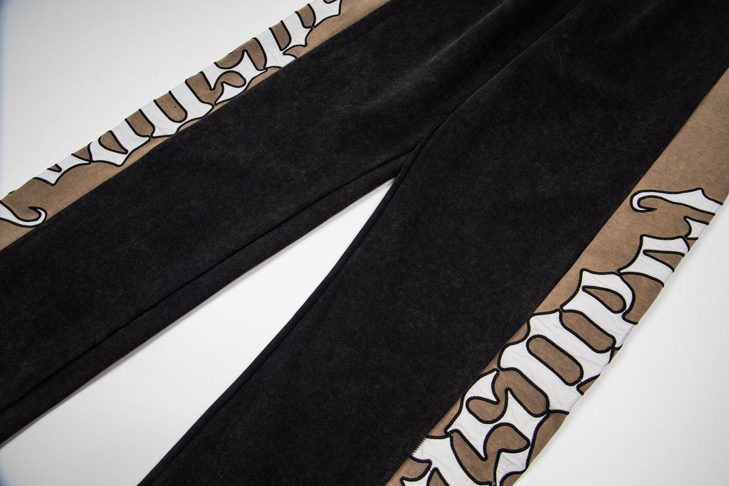 Godspeed Gothic Side Lettering Sweatpants — detail