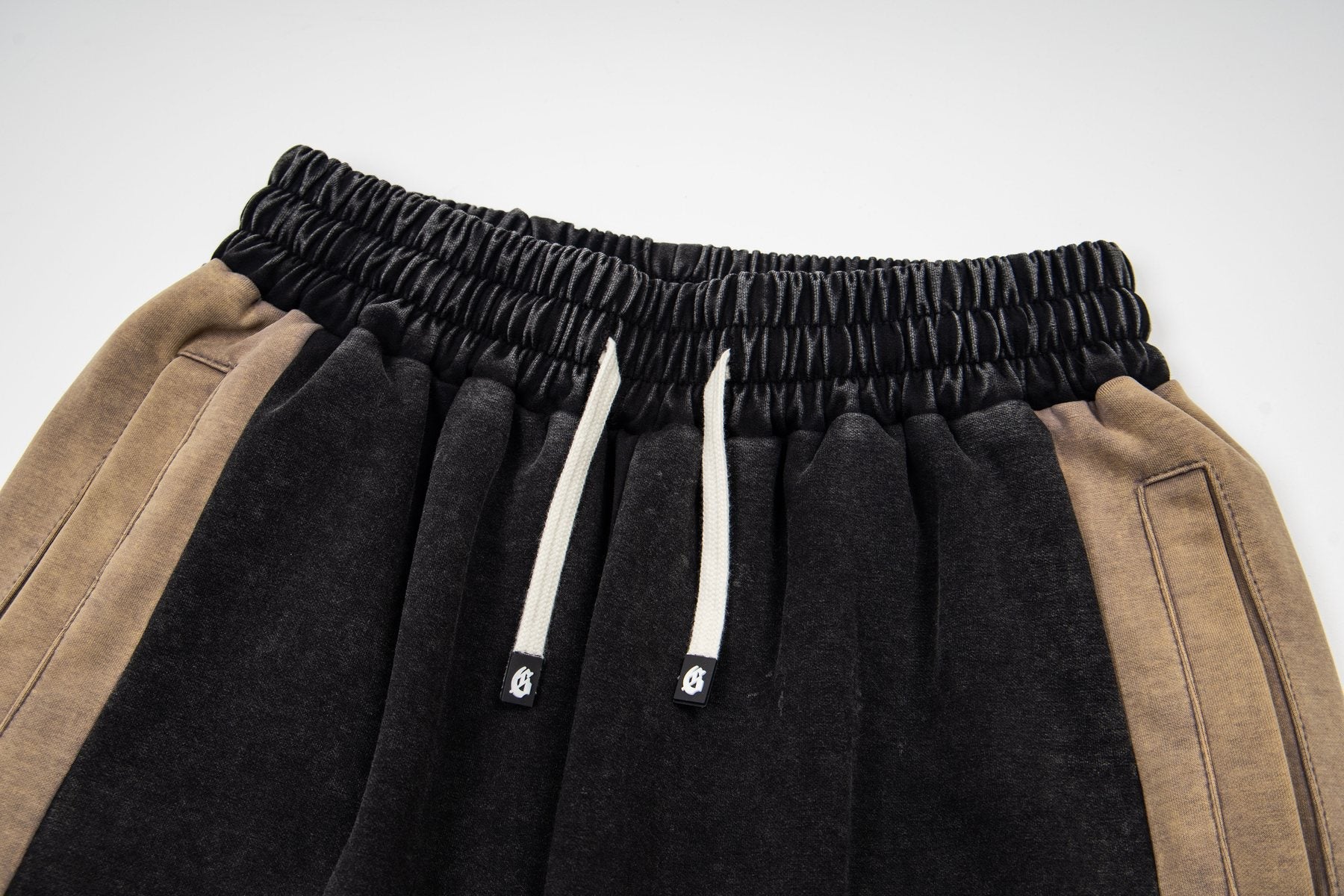 Godspeed Gothic Side Lettering Sweatpants — detail