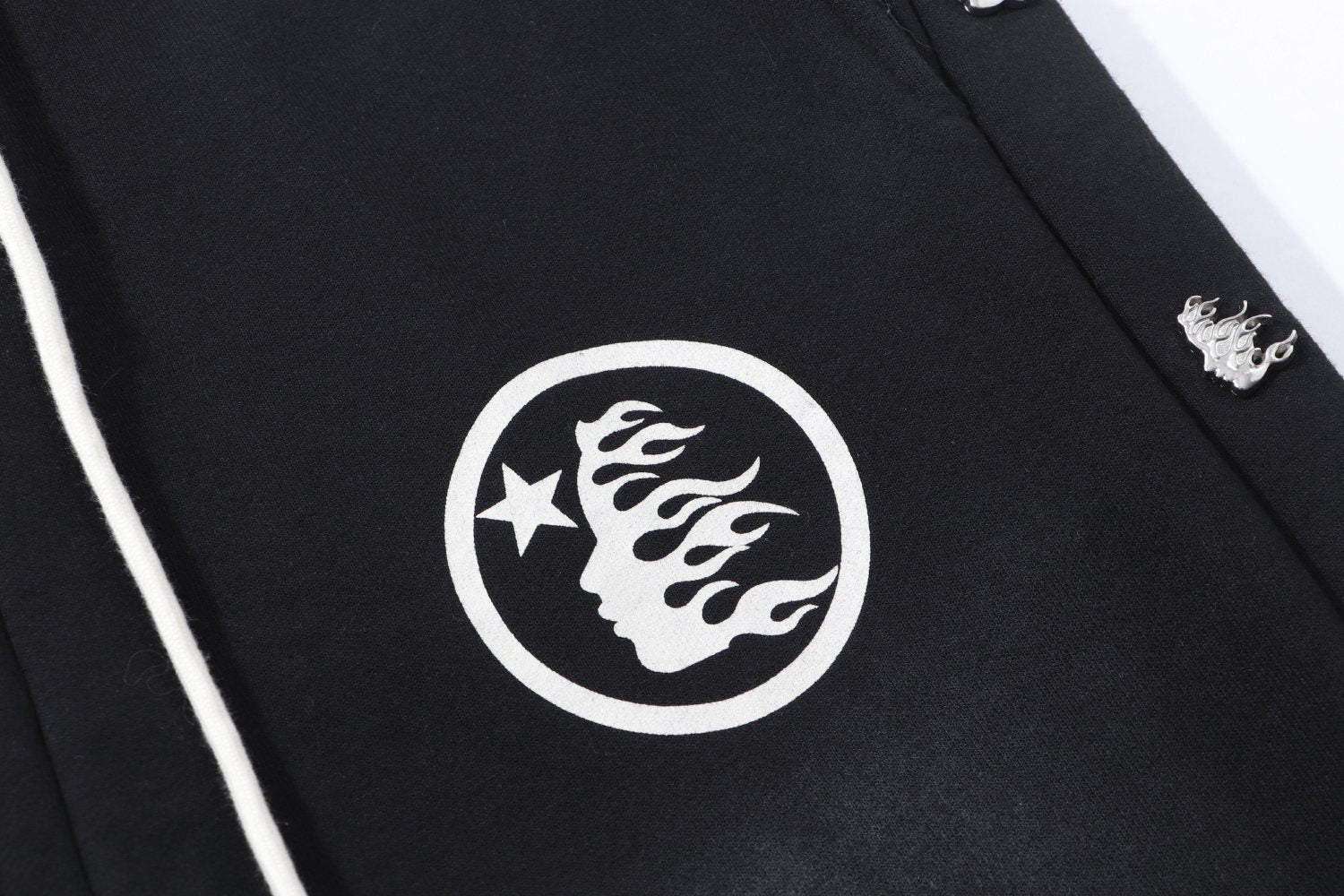 Hellstar Washed Graphic Flared Pants — detail