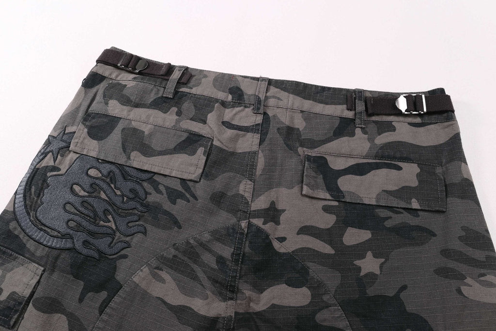 Hellstar Camo Cargo Shorts — detail