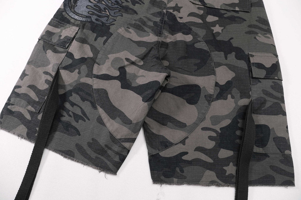 Hellstar Camo Cargo Shorts — detail