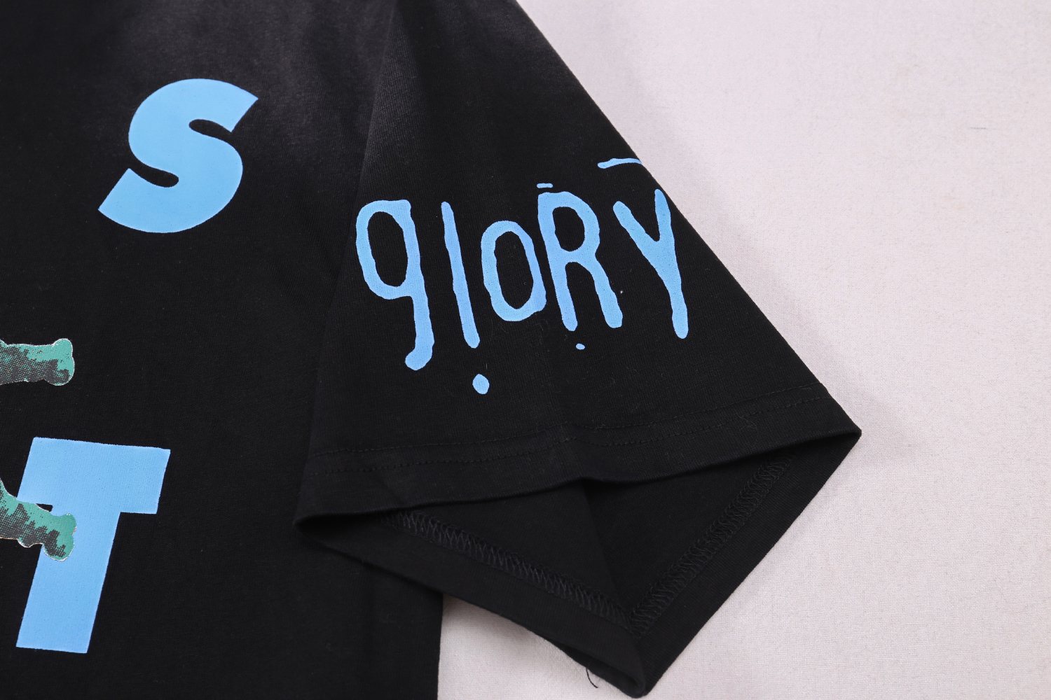 Hellstar Glory Face Graphic T-Shirt — detail