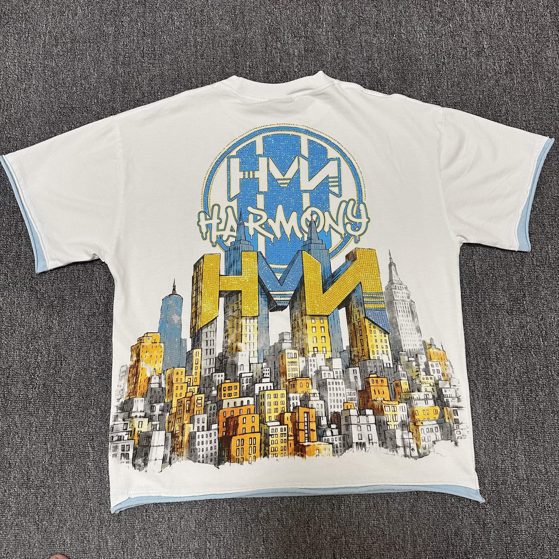 HARMONY City Graphic Contrast-Trim T-Shirt — back