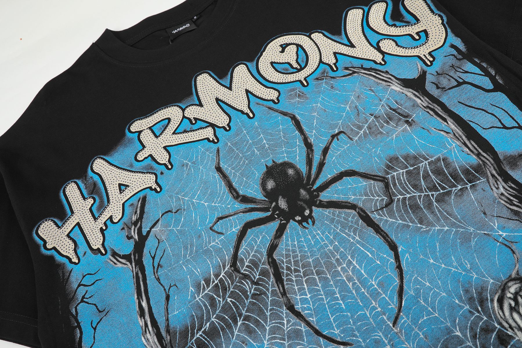 HARMONY Spider Web Graphic Black Short-Sleeve T-Shirt — detail