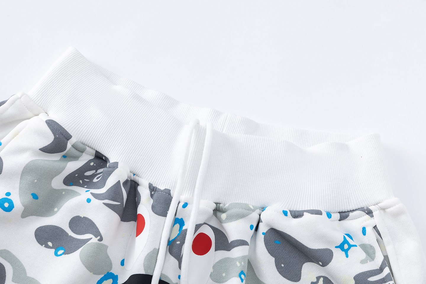 BAPE Camo Shark Graphic Shorts — detail