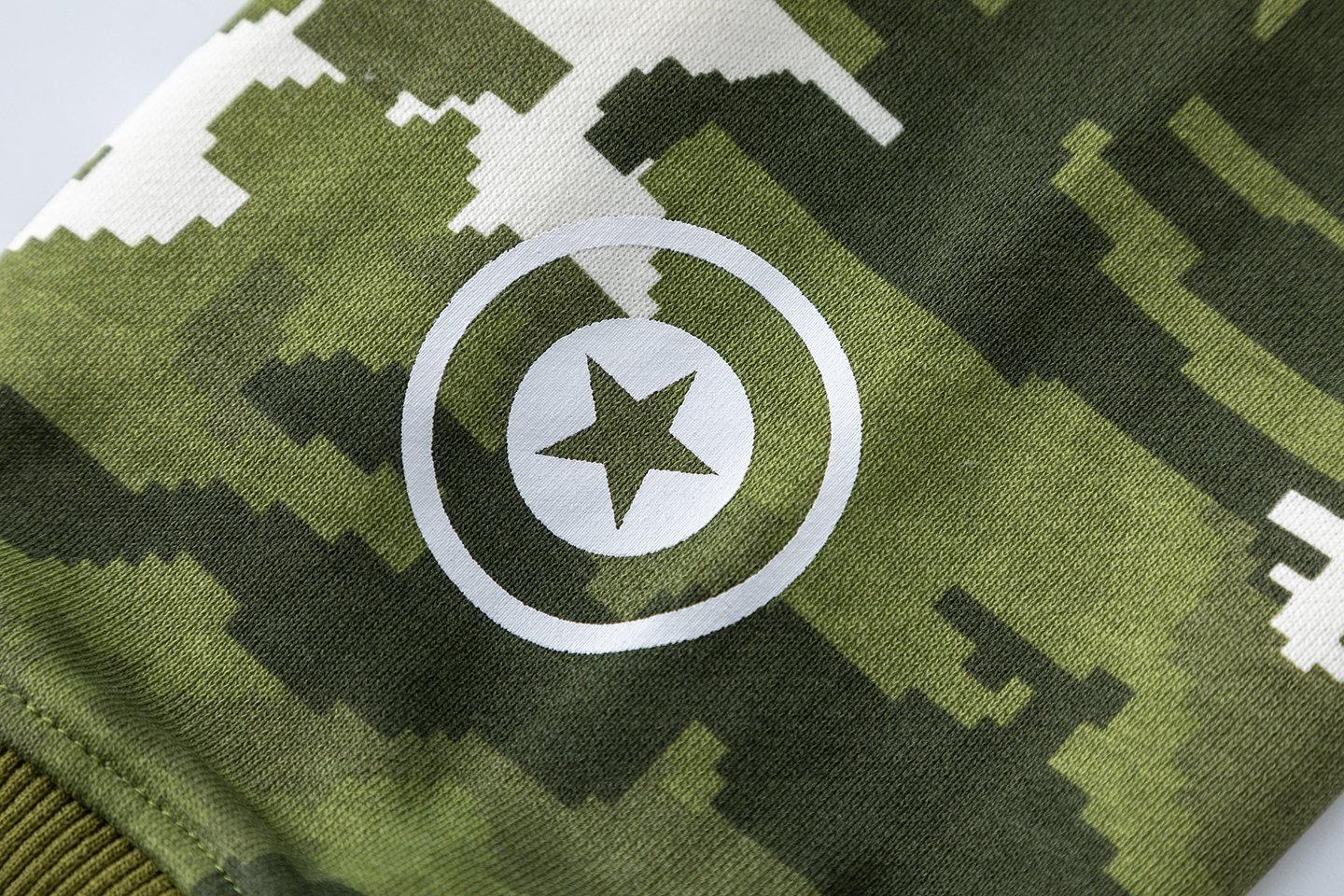 BAPE Shark Face Digital Camo Zip Hoodie — detail