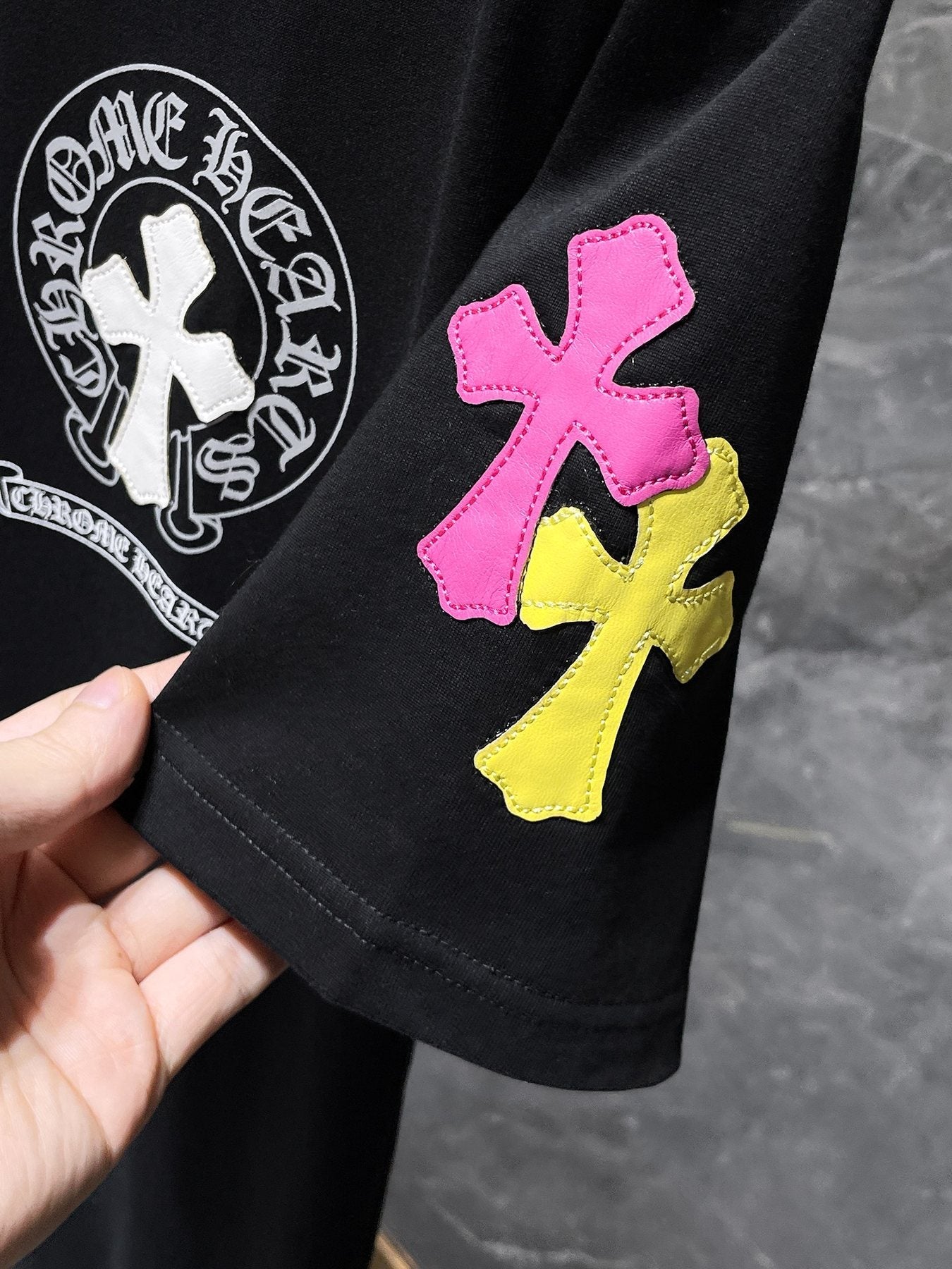 Chrome Hearts Cross Graphic Short-Sleeve T-Shirt — detail