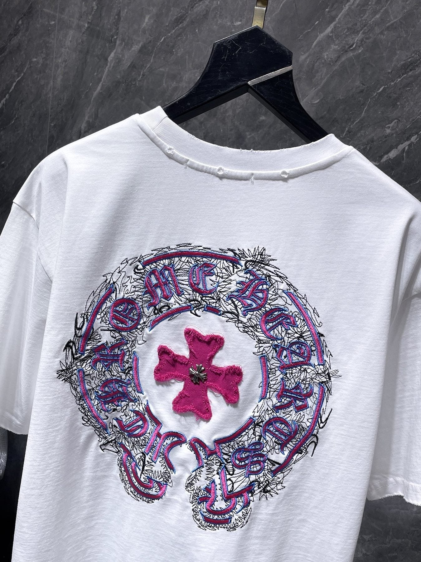 Chrome Hearts Horseshoe Cross Embroidered T-Shirt — detail