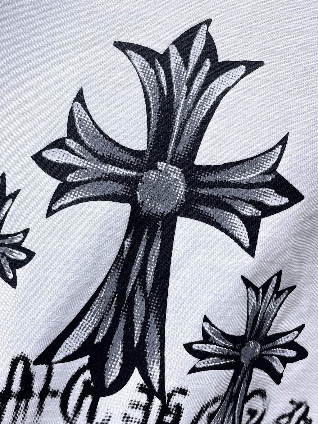 Chrome Hearts Floral Cross USA Graphic T-Shirt — fabric_closeup