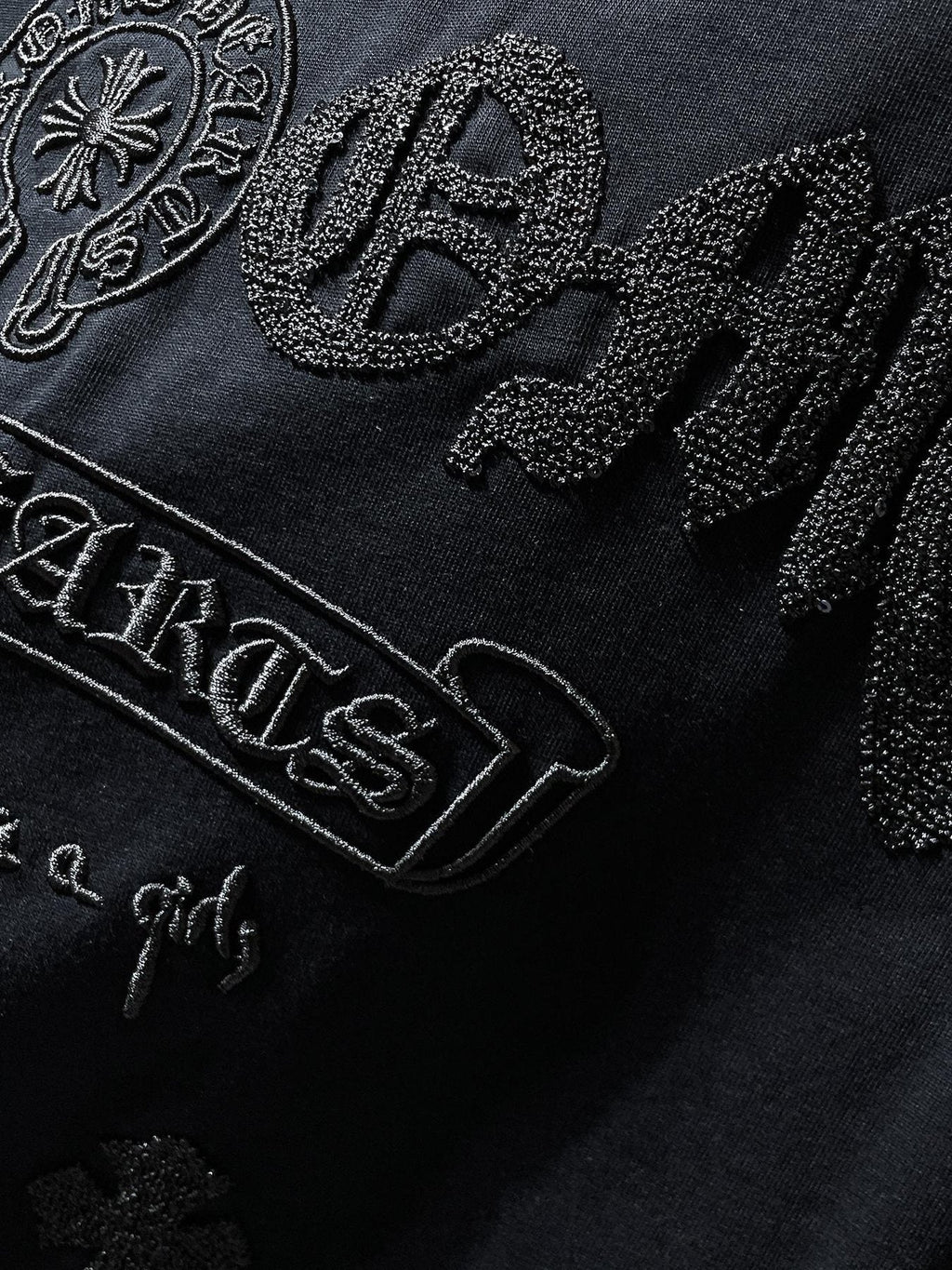 Chrome Hearts Horseshoe & Script Embroidered Graphic T-Shirt — detail