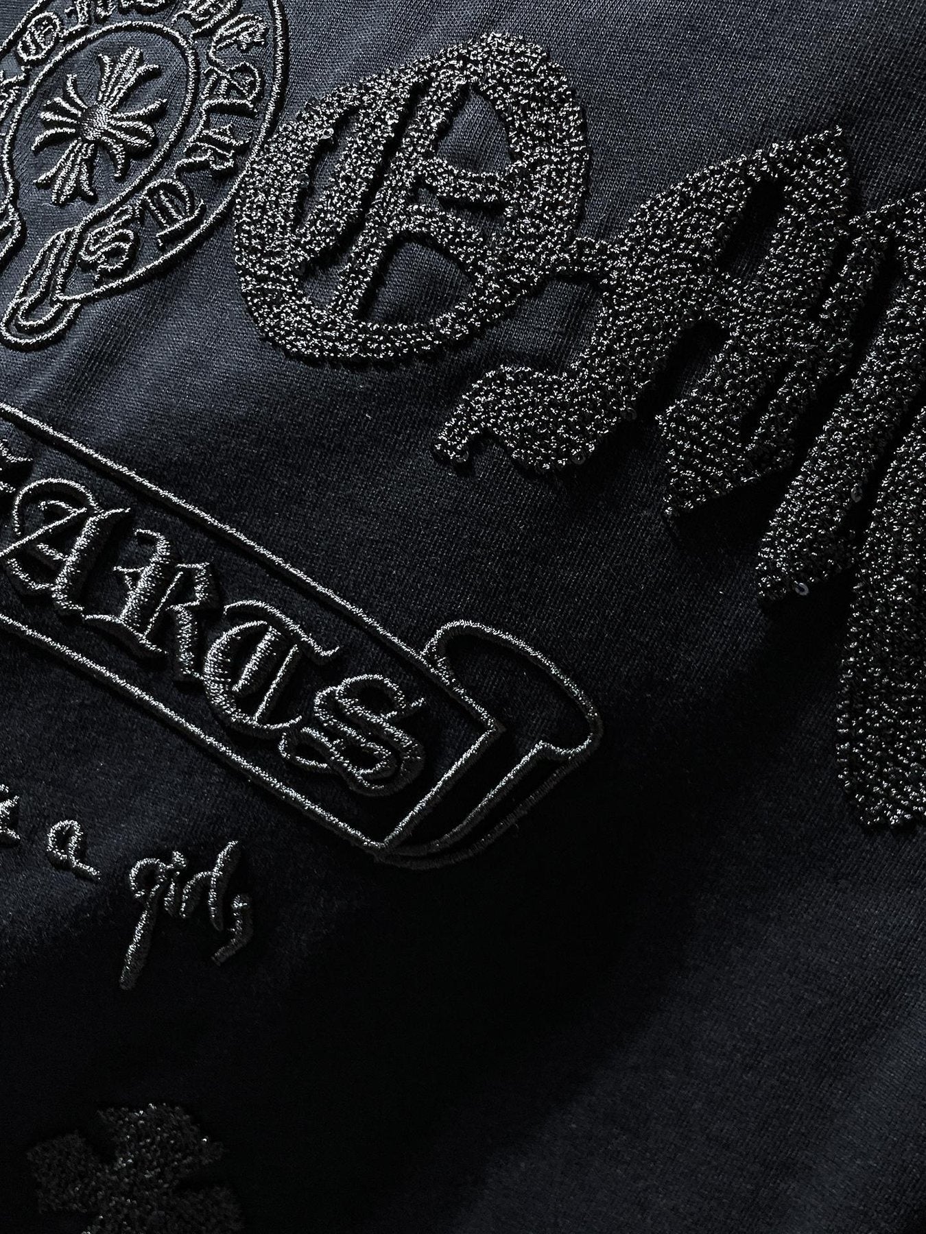 Chrome Hearts Horseshoe & Script Embroidered Graphic T-Shirt — detail