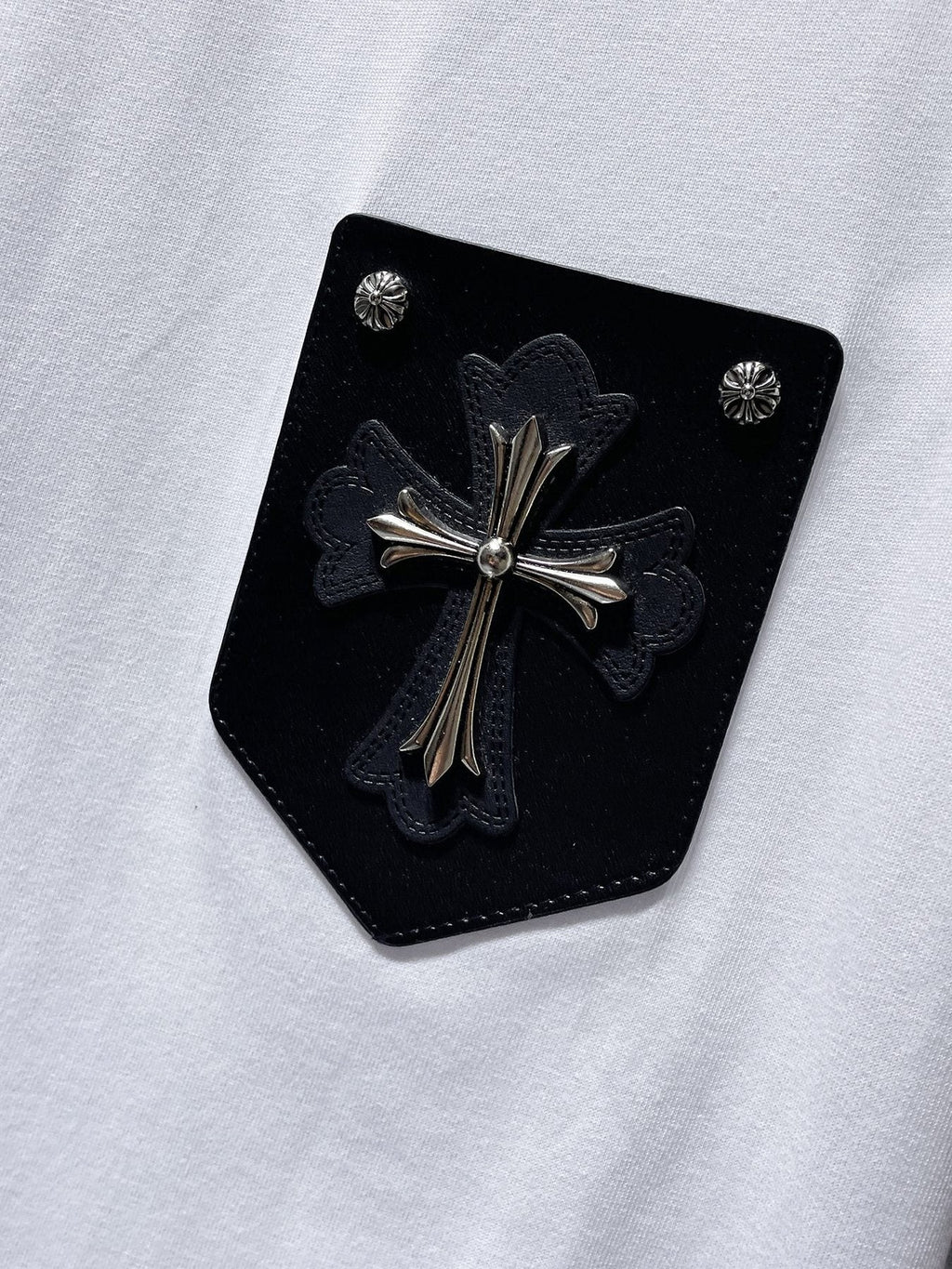 Chrome Hearts Cross Applique Short-Sleeve T-Shirt — detail