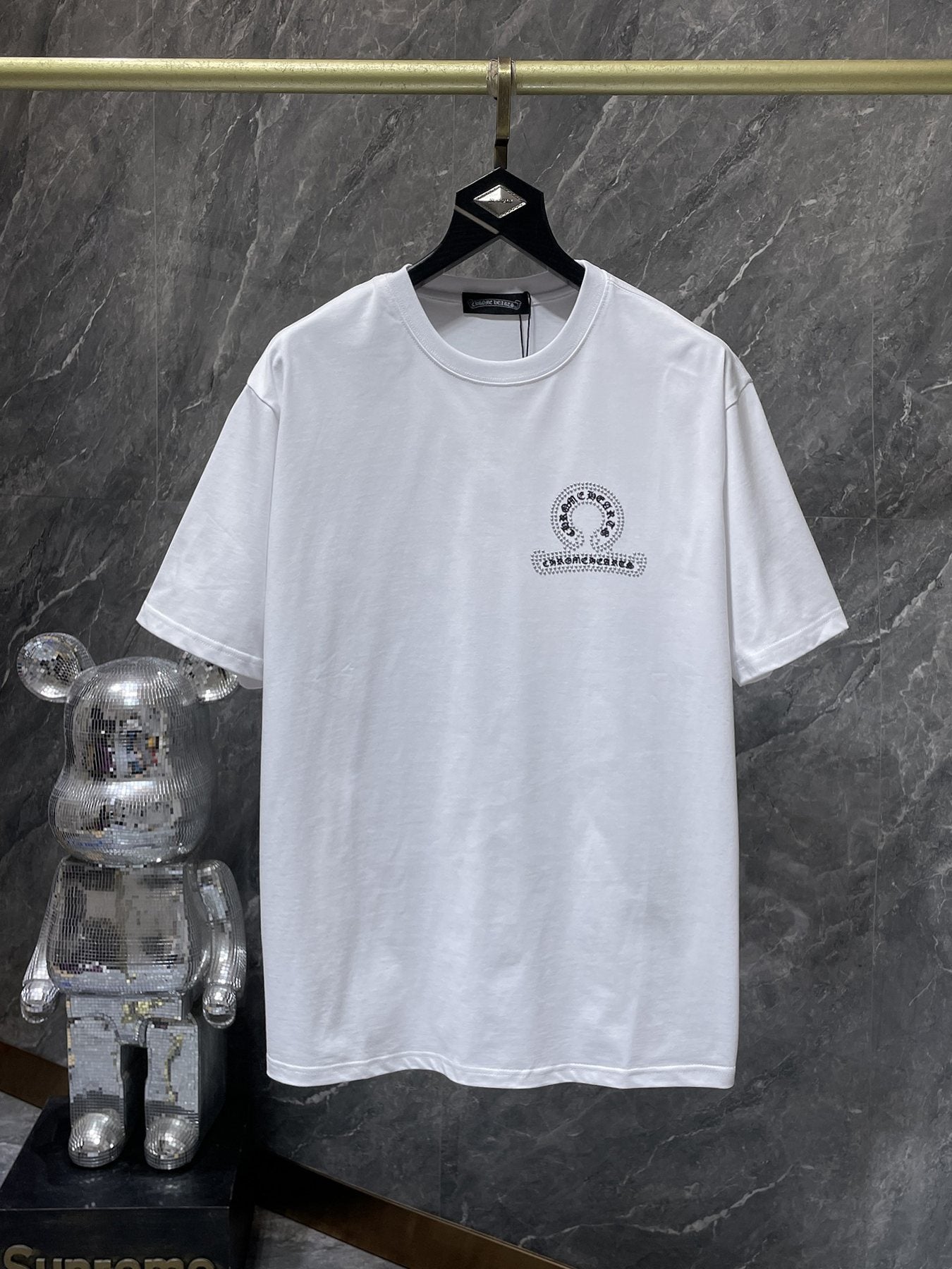 Chrome Hearts Rhinestone Cross Horseshoe Graphic T-Shirt — front