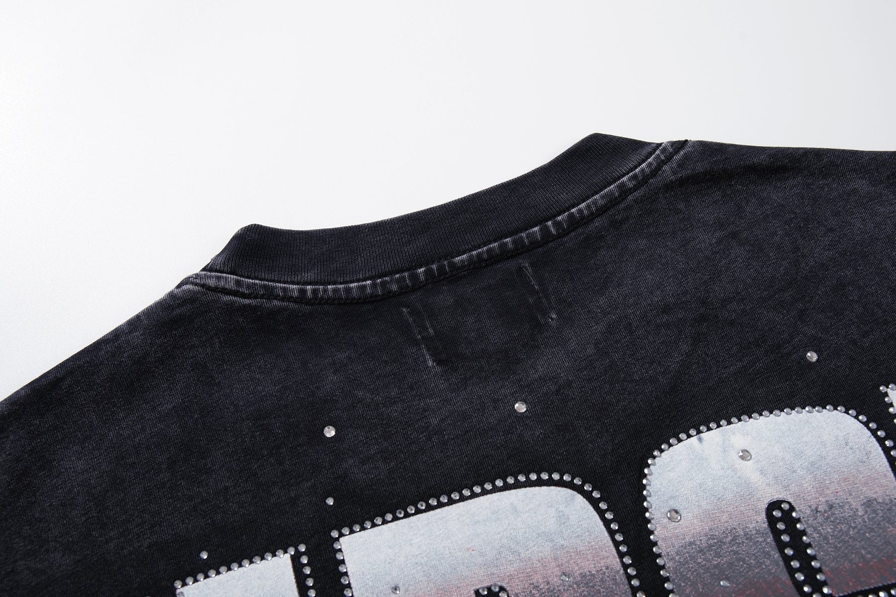 MAJESTIK Racing Skull Graphic T-Shirt — detail