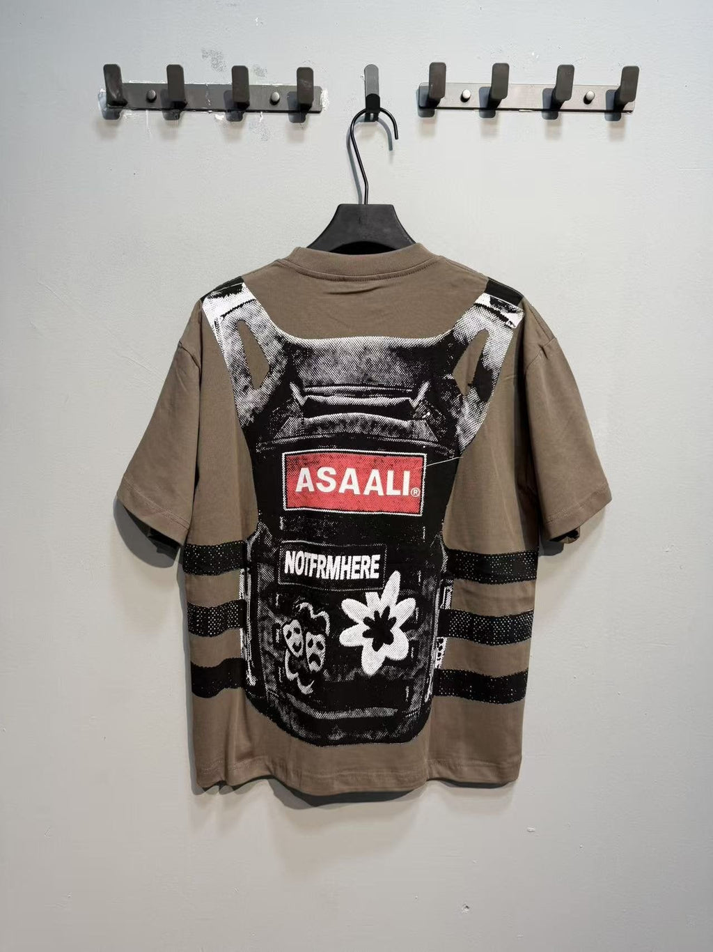 ASAALL Striped Panel Graphic Short-Sleeve T-Shirt — back