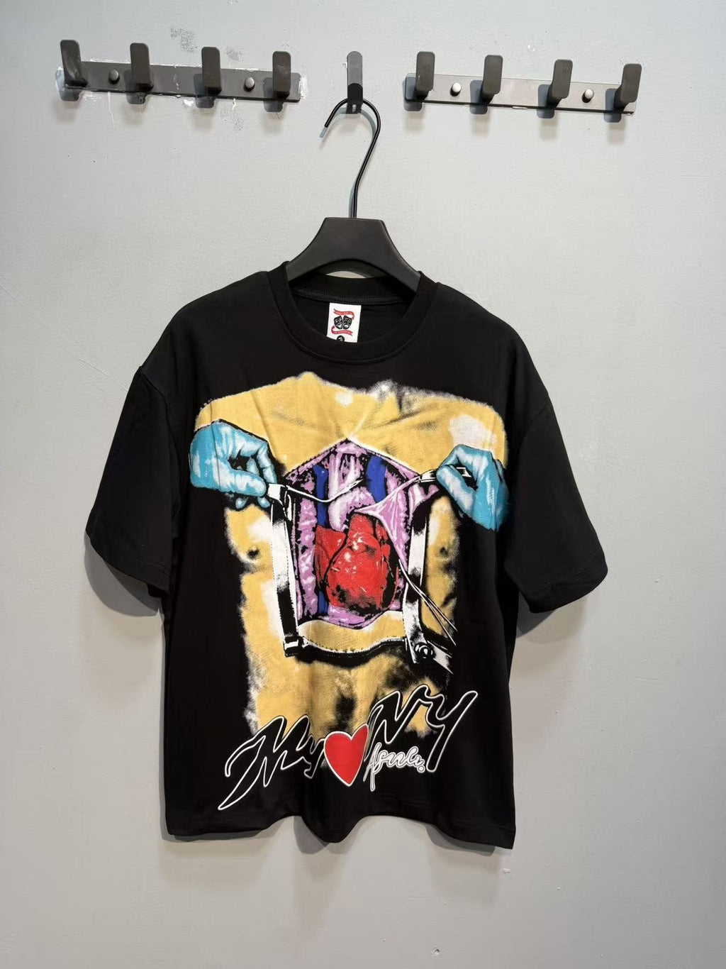 ASAALL Heart Graphic Short-Sleeve T-Shirt — hero