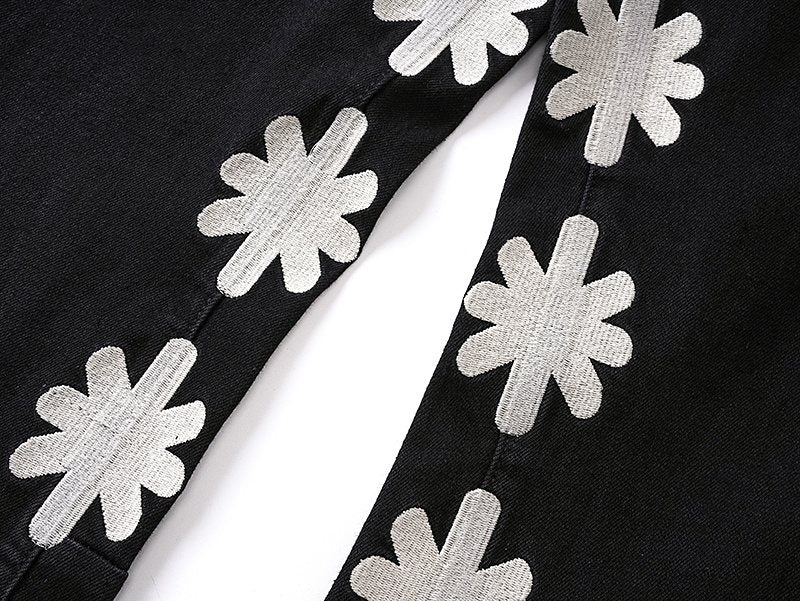 LOSTSHDWS Floral Applique Flared Jeans — detail