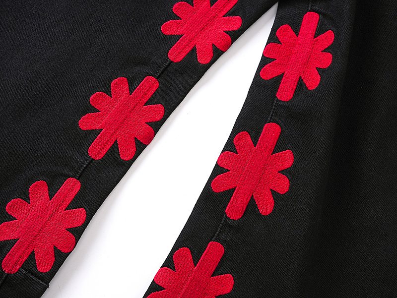 LOSTSHDWS Floral Applique Flared Jeans — detail
