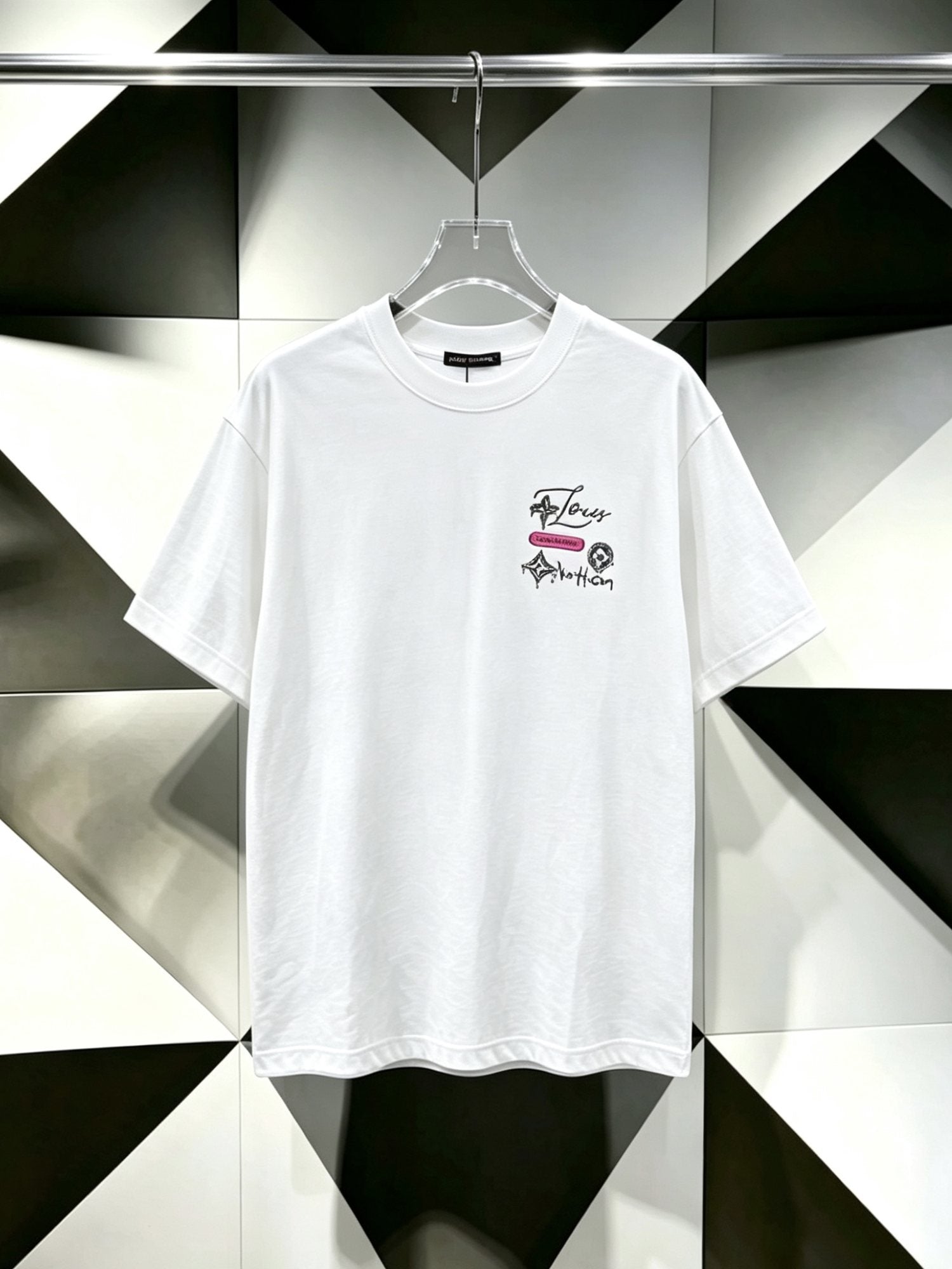Louis Vuitton*LV Script Graphic T-Shirt — hero