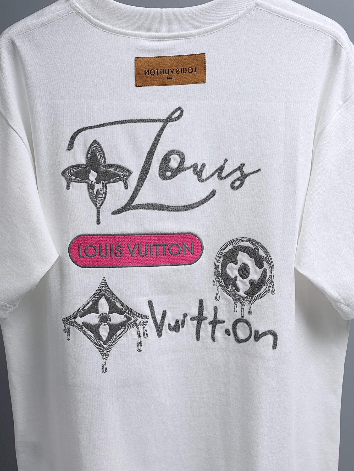 Louis Vuitton*LV Script Graphic T-Shirt — detail