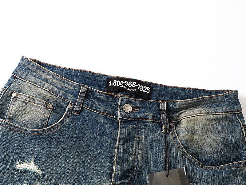 LOSTSHDWS Floral Applique Flared Jeans — detail