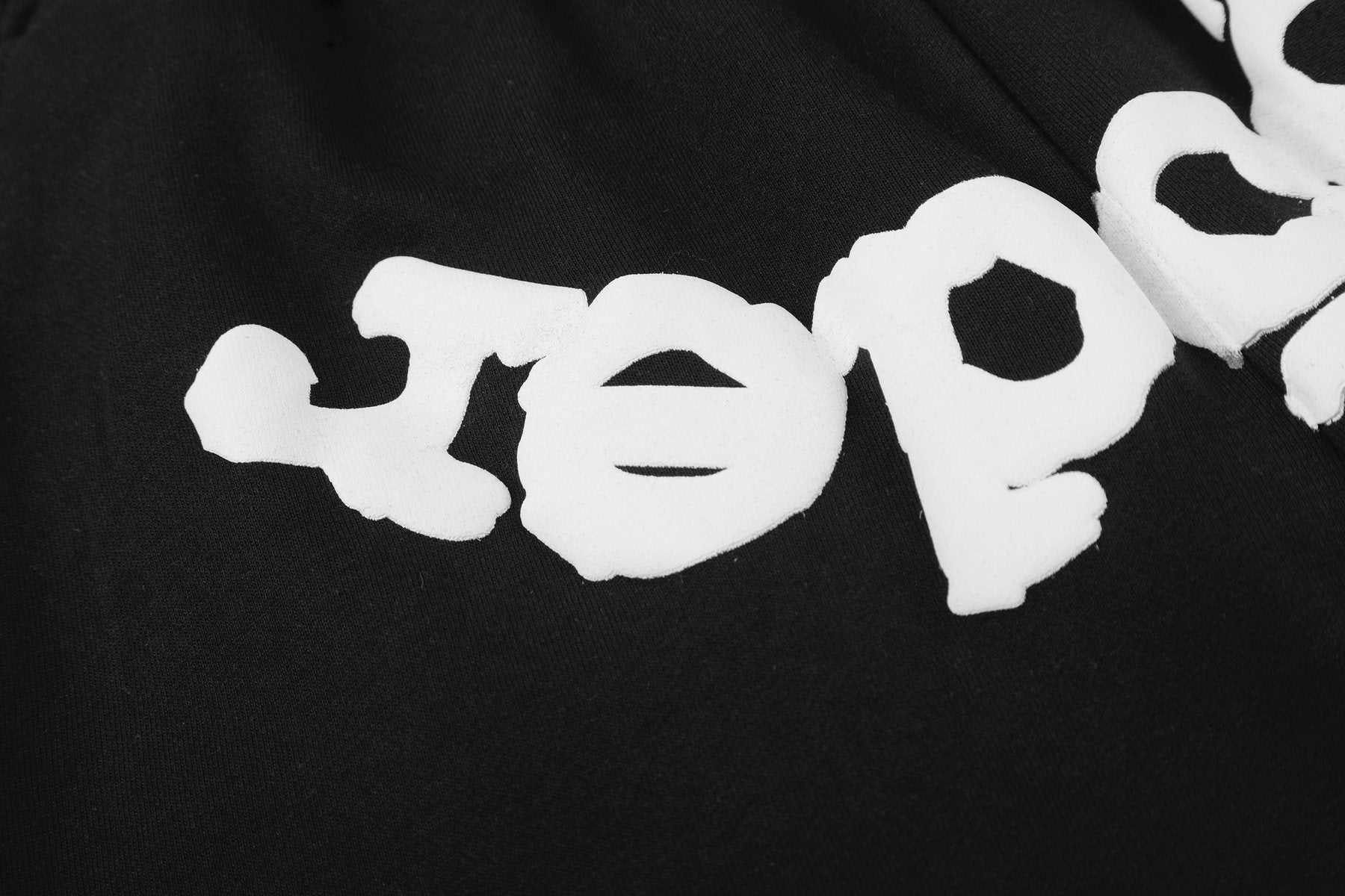 Sp5der Curved Wordmark Raw-Hem Shorts — detail