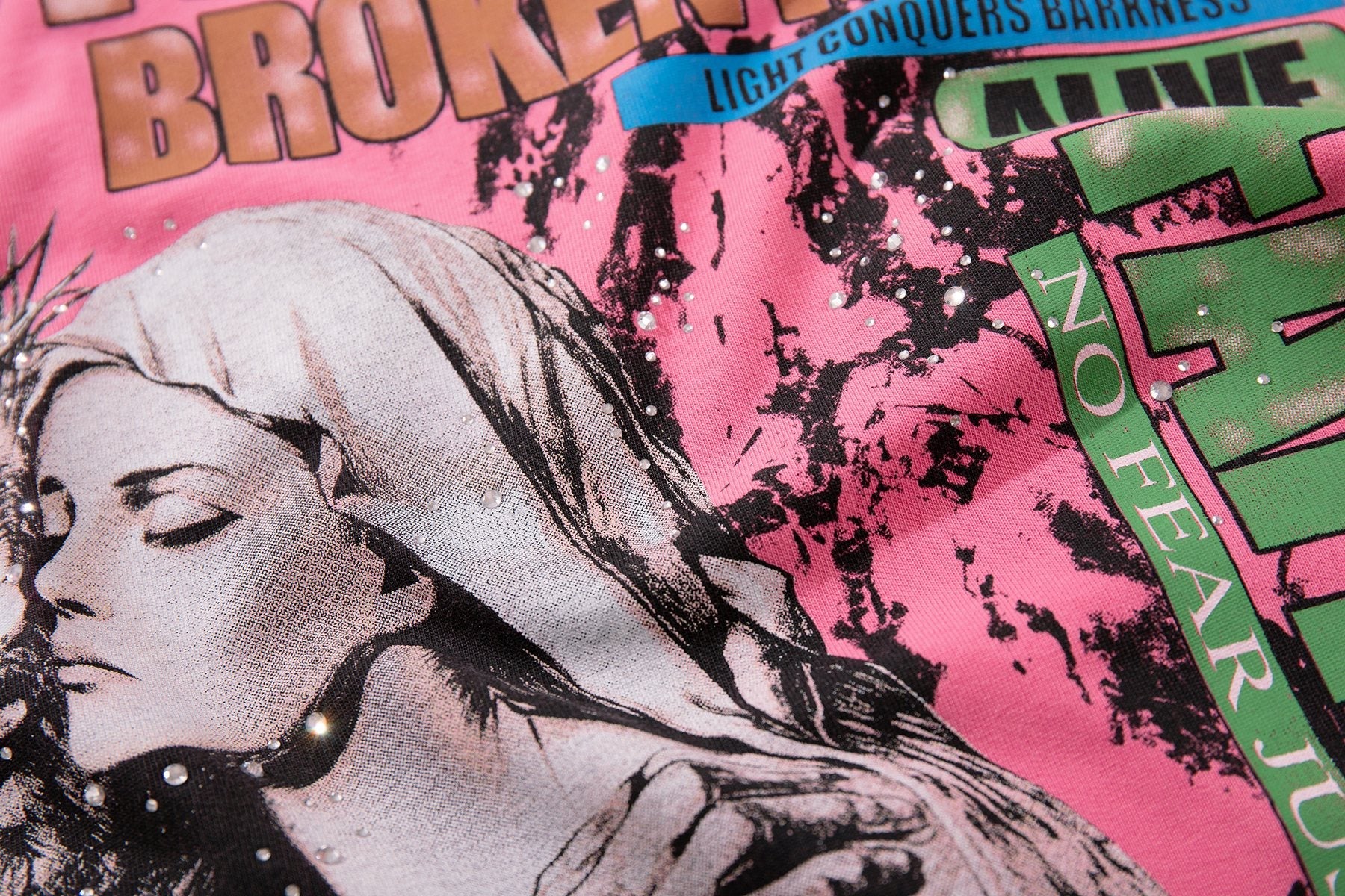 MAJESTIK Broken Heart Graphic T-Shirt — detail