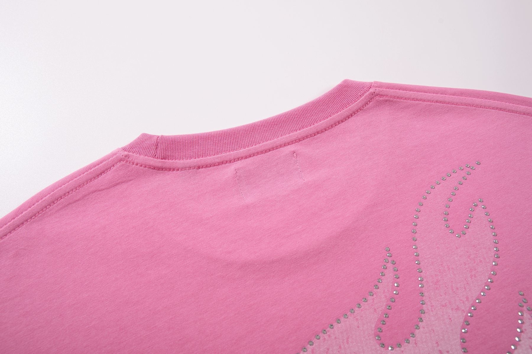 SUPPLY TEE Cherub Flame Graphic T-Shirt — detail