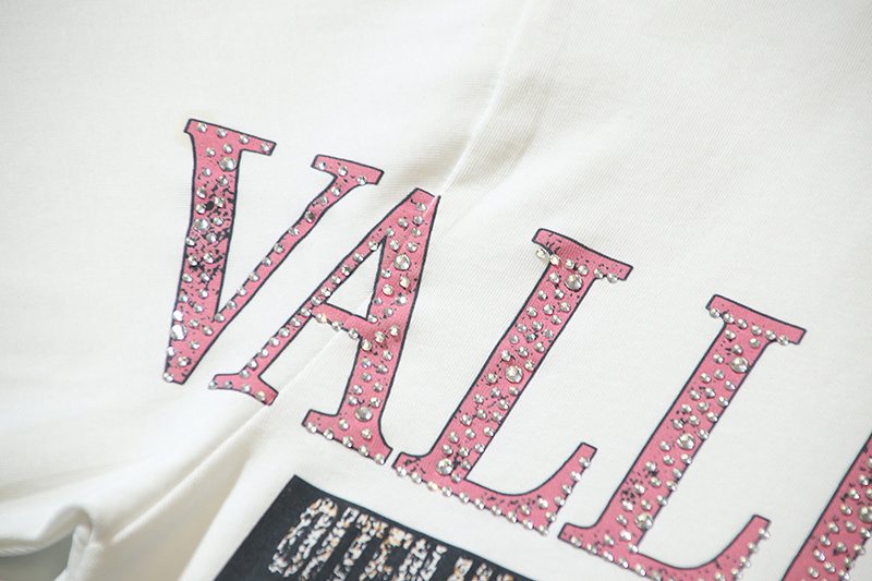 VALE USA Fallen Angel Rhinestone Graphic T-Shirt — detail