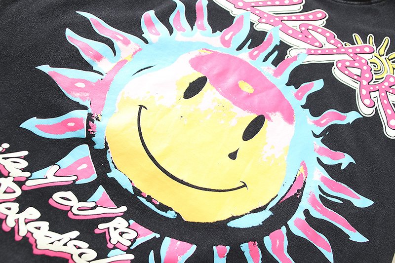 Hellstar Smiley Sun Spiral Graphic T-Shirt — detail