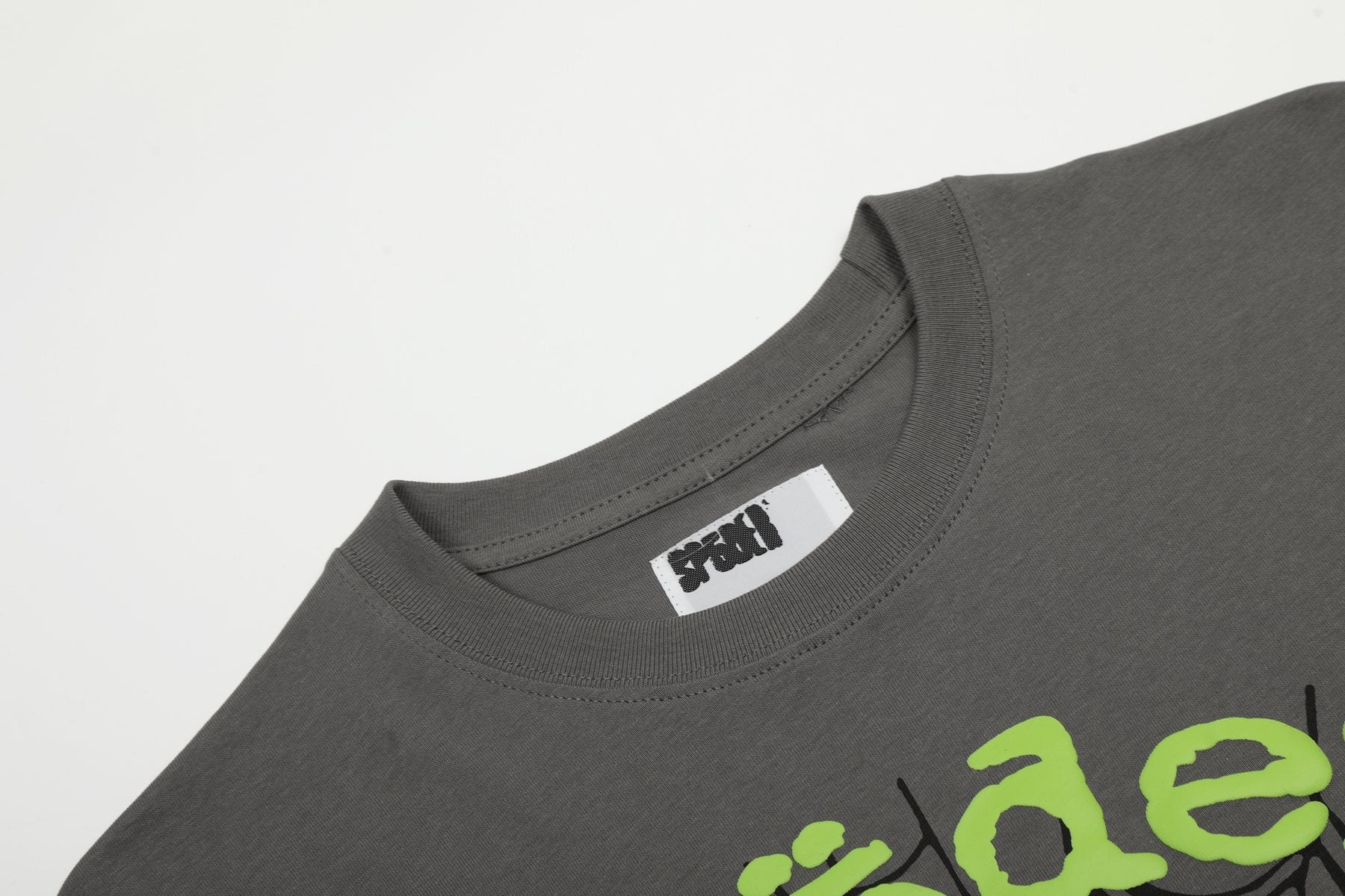 Sp5der Spiderweb Graphic T-Shirt — detail