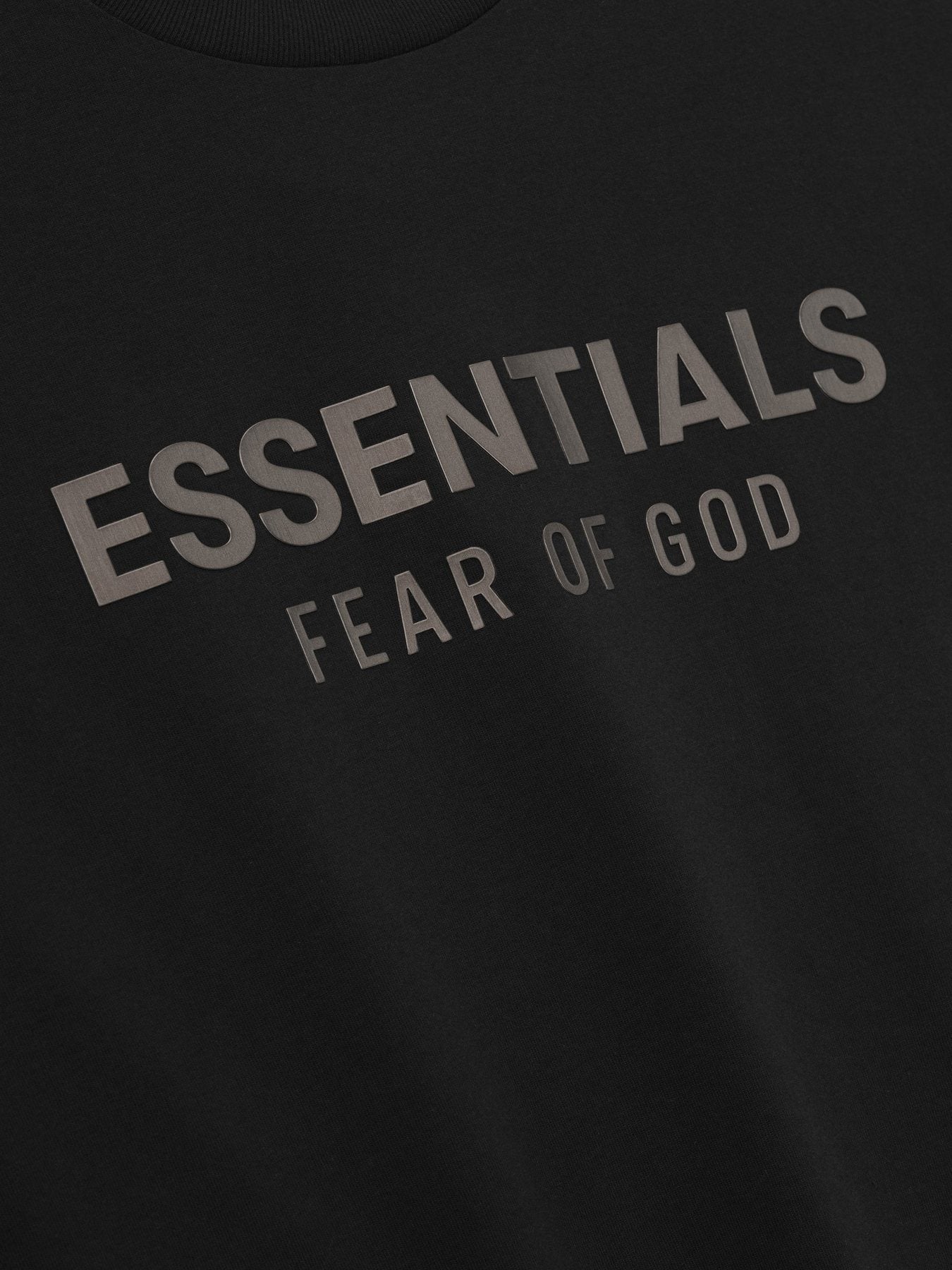 ESSENTIALS FEAR OF GOD Back Logo Short-Sleeve T-Shirt — fabric_closeup
