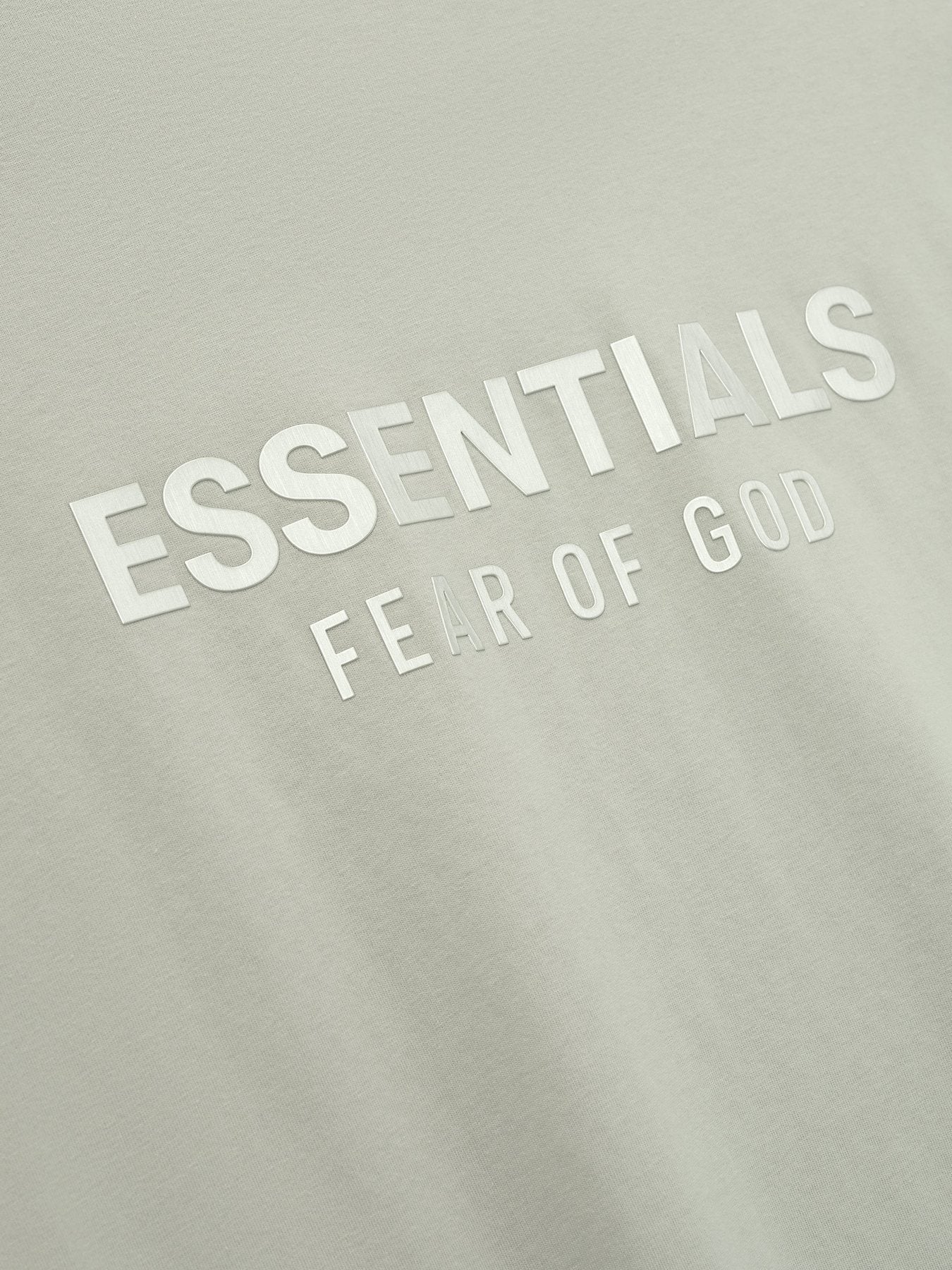 ESSENTIALS FEAR OF GOD Back Logo Short-Sleeve T-Shirt — fabric_closeup